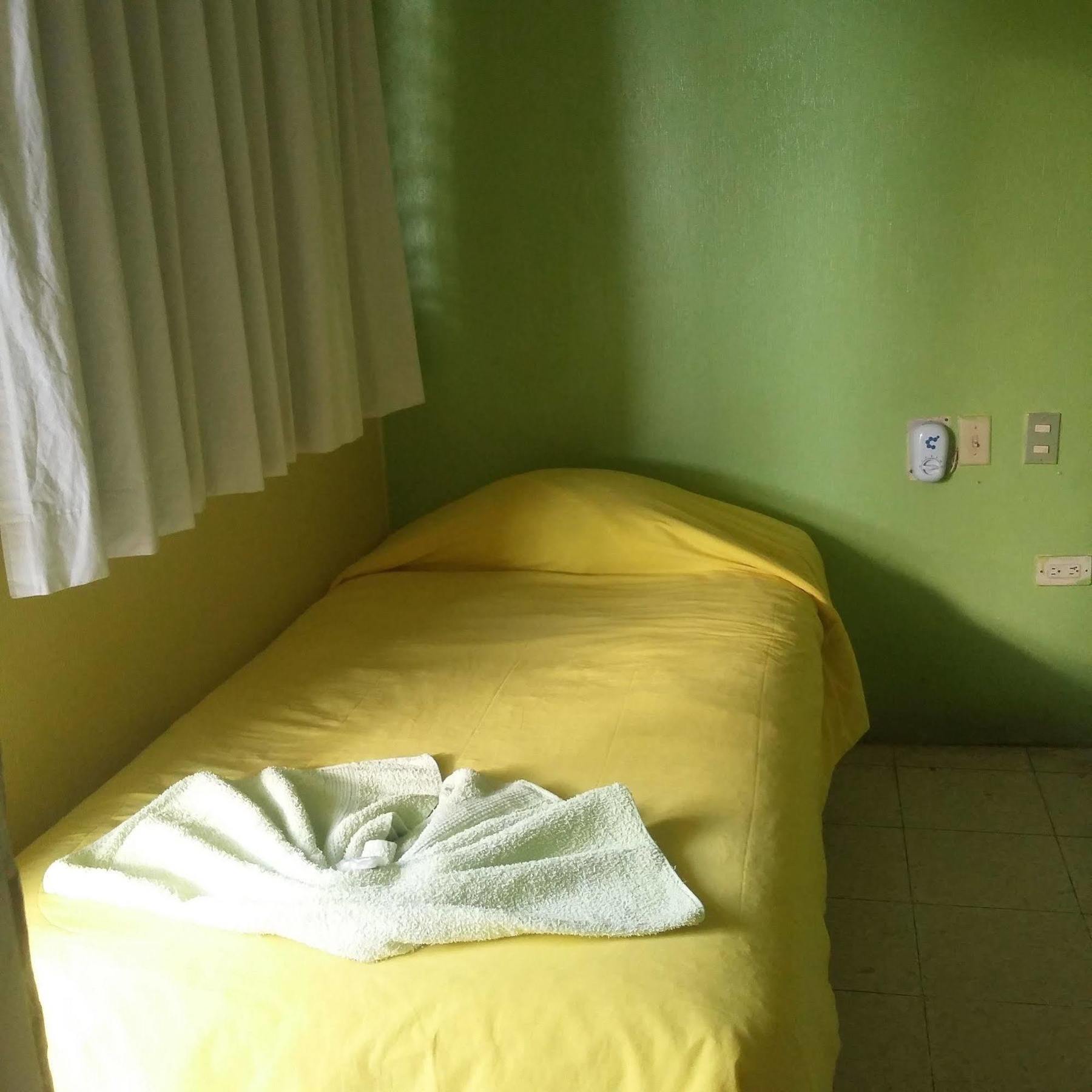 فلوريس Green World Hotel المظهر الخارجي الصورة